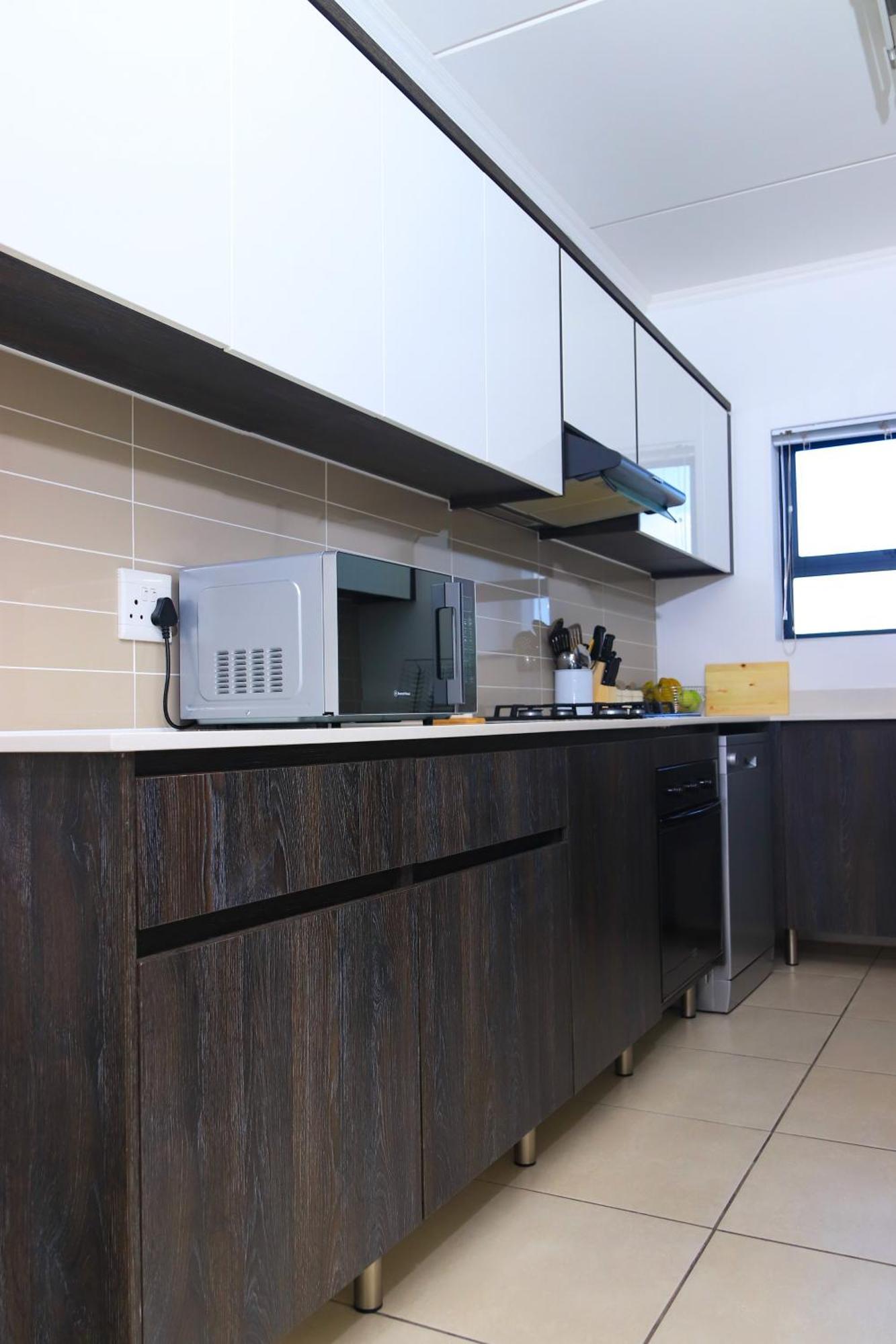 1e - Radiant Horizon Of Parklands Apartment Cape Town